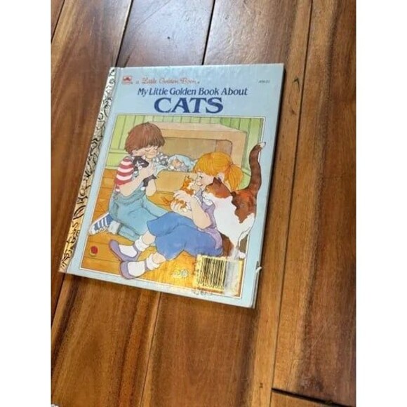 📚VINTAGE Little golden book 1988 CATS 📚 - Picture 1 of 2